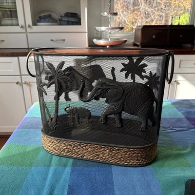 Vtg Metal Wire Mesh Elephant Basket Trash/Recycle/Magazine W Handles 24.5x11x6 - Image 1 of 4