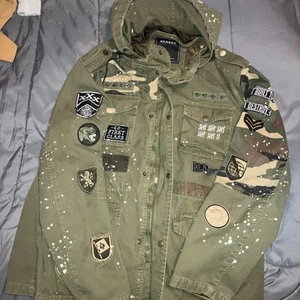 Reason Distressed Jacke grün Camo Patches Militär Kapuzenjacke XXL 2X Large - Bild 1 von 18