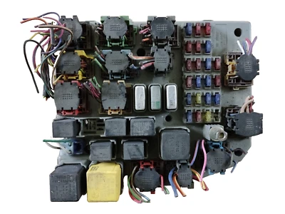 Jeep Grand Cherokee Chrysler 1997 4,0 gasolina 56042002 k ZG104184 UTA-68101 Foto 1 de 4