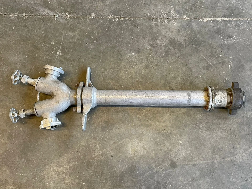 Standrohr 2xC Hydrant Unterflurhydrant CC - Bild 1 von 1