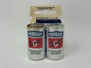 2x Vintage 1950's Eveready "Nine-Lives" Battery, D-Cell, No. 950 DISPLAY ONLY - Picture 1 of 4
