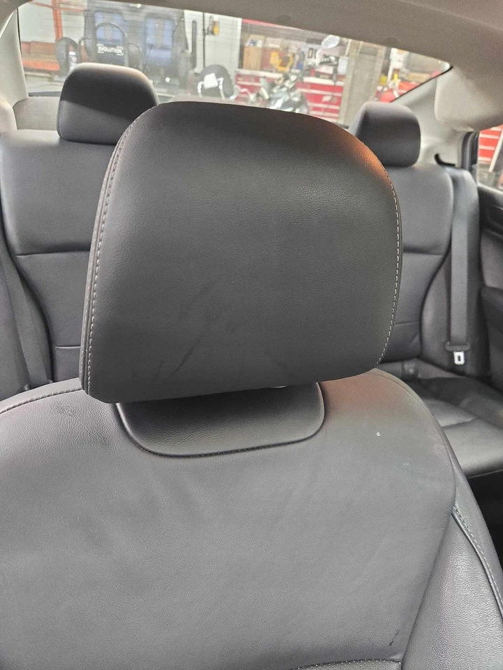 Reposacabezas SUBARU LEGACY Derecho 15 16 Foto 1 de 1