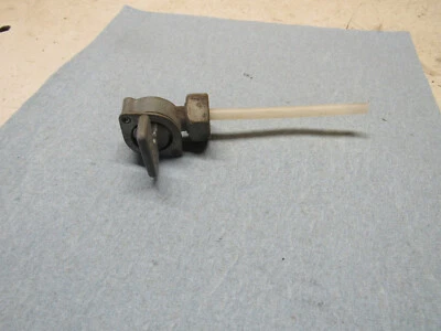 Honda CB750C 750 1981 Custom Gas Fuel Petcock Foto 1 de 4