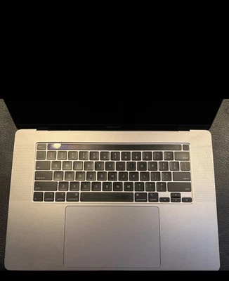 Apple MacBook Pro Set - Image 1 of 4