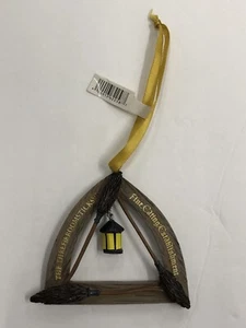 Universal Studios Wizarding World of Harry Potter Three Broomsticks Ornament - Picture 1 of 3