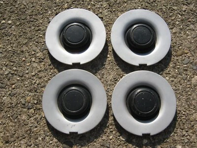 Factory 1993 to 1995 Dodge Caravan Voyager alloy wheel center caps hubcaps - Изображение 1 из 4