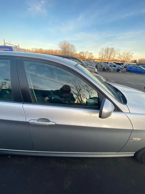 Front Door Glass Window BMW 328i Sedan Right Passenger RH 07 08 09 10 11 12 Foto 1 de 4
