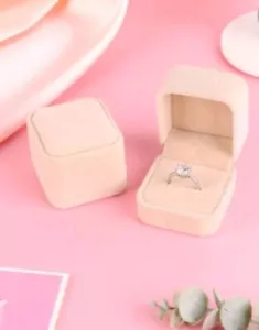 Ringschachtel Ring Samt Schmuck Etui Verlobung Ringbox Ringetui Antrag Beige - Bild 1 von 9