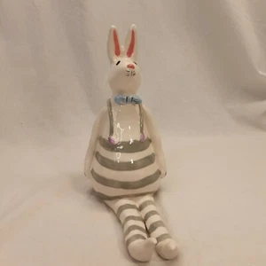 Blue Sky Clayworks Ceramic Easter Bunny Sitting Rabbit 2018 By Heather Goldmire  - Picture 1 of 5
