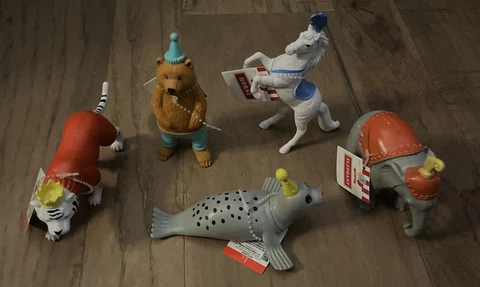 5 Target Bullseye Playground Circus Party Animals Tiger Bear Seal Horse Elephant Cover