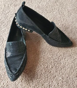 Jeffrey Campbell schwarze Leder-Halbschuhe Barnett Nieten Damenschuhe 8M Goth Pun - Bild 1 von 6