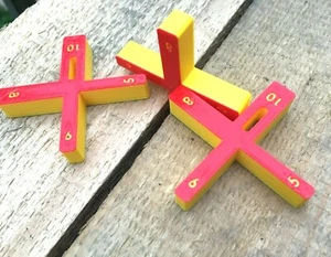 Espaciadores de cubierta / Herramienta de espaciado de cubierta (juegos de 3) rojo y amarillo - 5, 6, 8 y 10 mm - Imagen 1 de 4