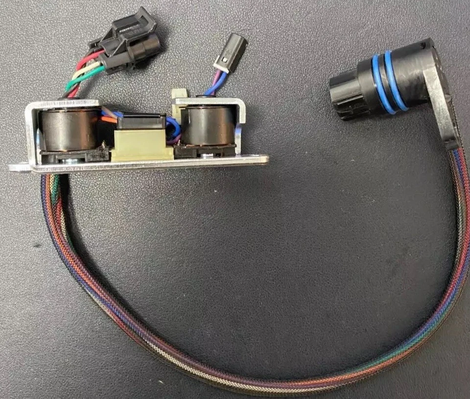 Standard Motor Products TCS45 NUEVO Solenoide de Cambio Hecho en EE. UU. Foto 1 de 4