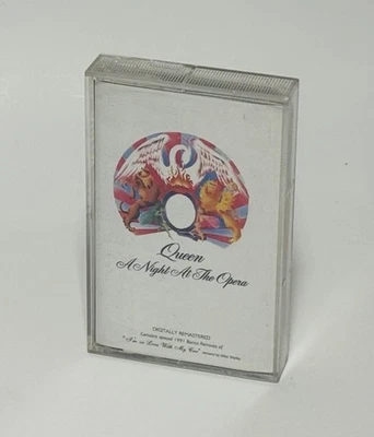 Queen a Night at the Opera - Cassette Tape Foto 1 de 4