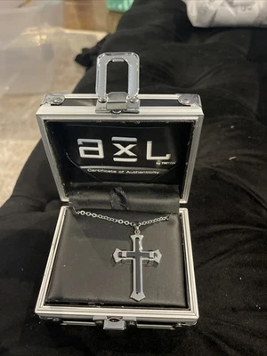 Pulsera de acero inoxidable AXL by Triton incrustación de carbono negro Foto 1 de 4