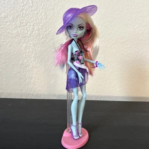 Monster High Skull Shores Abbey Bominable Puppe 2011 komplett - Bild 1 von 5