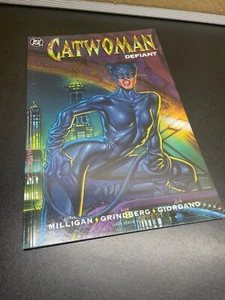 DC Comics Catwoman Defiant - Picture 1 of 7