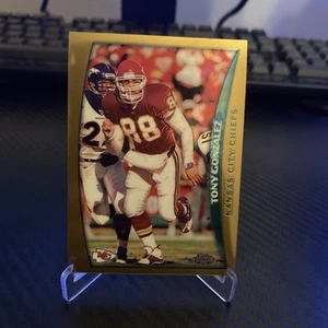 1998 Tony Gonzalez Topps Chrome #70 Refractor - Picture 1 of 2
