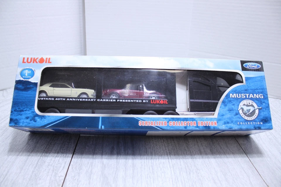 LUKOIL FORD MUSTANG 2004 CARRIER 40º aniversario ¡edición limitada! - 1ª en SERIE Foto 1 de 4