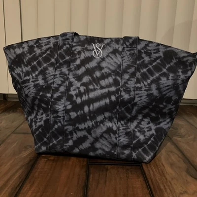 VICTORIA'S SECRET  Weekender Tote Tie Dye Zipper Bag Blue - Image 1 of 4