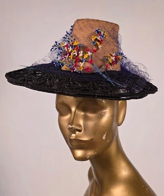 VICTORIAN 19TH C TWO TONE HAND WOVEN STRAW HAT W LABEL - Image 1 of 4
