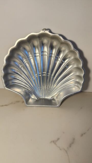 Wilton Coffin Shaped Dessert Shell Pan, 2-Piece