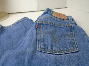 Boy LEVI 550 Relaxed Fit Jeans Size 10 Reg 25 x 25 medium wash frayed bottom - Picture 1 of 7