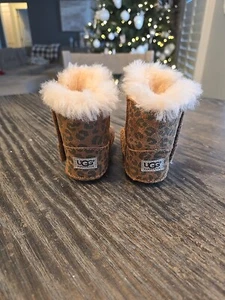 UGG Australia Cassie Leopard Chestnut Infant Newborn Boots Size 1/2 - Picture 1 of 6
