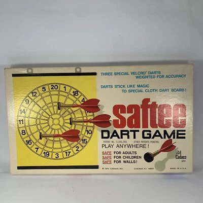 Juego de dardos Saftee 1972 vintage Cadaco Safety niños caja fuerte EE. UU. en caja Foto 1 de 4