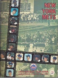 Vintage New York Mets 1970 Official Team Yearbook - Picture 1 of 4
