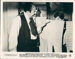 THE DIARY OF ANNE FRANK MILLIE PERKINS JOSEPH SCHILDKRAUT ORIGINAL LOBBY CARD