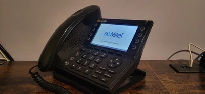 Teléfono ShoreTel IP 485G con pantalla a color Gigabit - negro Foto 1 de 4