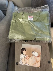 SS25 Moss Max B Supreme Tee Size L Box Logo Margiela MM6 BOGO Mouse Sticker - Picture 1 of 4