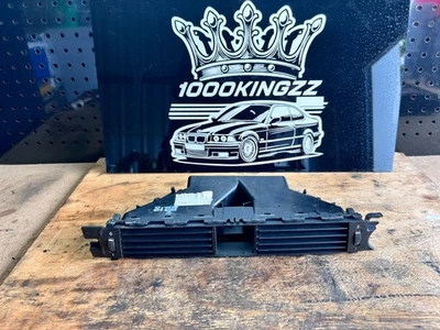 07 - 13 BMW E90 335I 323i 325i 330i 328i Center Grill Vent OEM 218 - Image 1 of 4