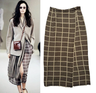 Falda envolvente de seda con estampado de rejilla marrón primavera 1993 colección Calvin Klein vintage 4 Foto 1 de 4