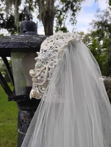 Vintage Veil Small Cap Ivory Elbow Length Delicate And Lovely - Picture 1 of 9