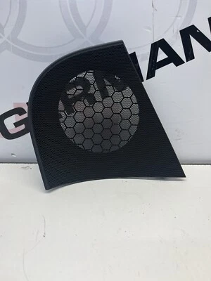 Audi TT 8J MK2 06-14 Front Right  Speaker Cover 8J0035410 - Image 1 of 3