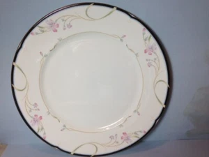 Lenox Constance Bread & Butter Plate(s) - Picture 1 of 2
