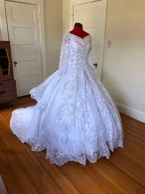 Size 4-10 White Beaded Lace Wedding Dress - Ball Gown - Image 1 of 4
