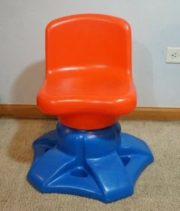 Little Tikes Tykes Art Desk Swivel Chair Child Size Red & Blue - Vintage - Picture 1 of 6