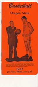 Oregon State 1956 - 1957 Dave Gambee Basketball Media guide bkbx5 - Picture 1 of 1