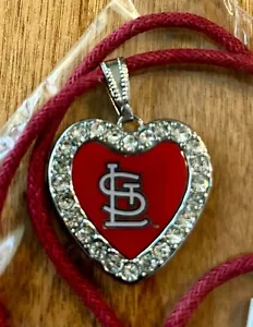 St Louis Cardinals MLB Crystal Heart Necklace Touch Alyssa Milano Retired Design - Picture 1 of 3