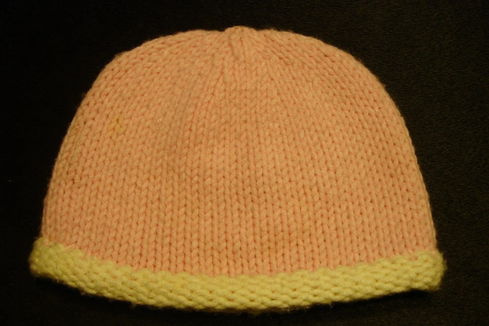 ANTIGUO AZUL MARINO Rosa/Crema Lana Crochet Tejido Calavera/Gorro Sombrero 3 6 9M Regalo Bebé Niña Gorra Foto 1 de 1
