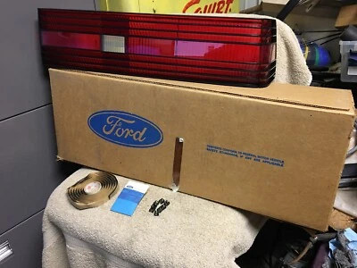 LENTE LUZ TRASERA DERECHA FORD E1YY-13450-A 1981-1985 MERCURY LYNX GS GL RS XR3 NUEVO DE STOCK Foto 1 de 4