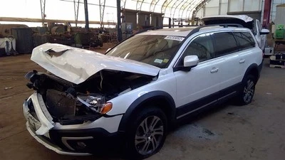 Automatic Transmission XC70 FWD Fits 15-16 VOLVO 70 SERIES 5115318 - Imagem 1 de 4