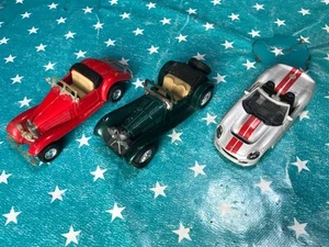 Welly 1/18 Jaguar SS100, Merc-Benz 500K and Burago 1/43 Shelby Pull Back Motor - Picture 1 of 12