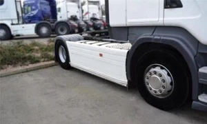 Seitenleisten + weiße LEDs passend für Scania P G R 6 Serie 2009 + 4x2 Edelstahl - Bild 1 von 5