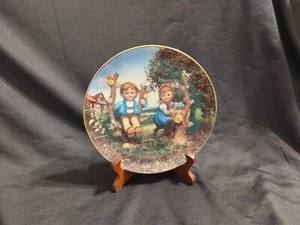 Danbury Mint Hummel Collector Plate “Apple Tree Boy & Girl” Little Companions - Picture 1 of 12