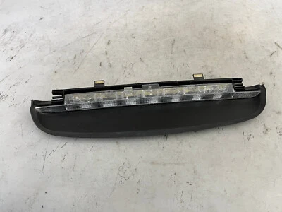 OEM | BMW 428i 440i Gran Coupé 2015-2020 tercera luz de freno LED (derecha, pasajero) Foto 1 de 4