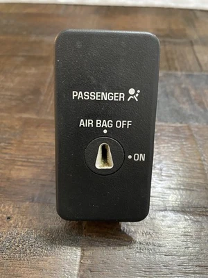 OEM 15029241 Passenger On Off Bag Switch 1998-2003 Chevy S10 GMC Sonoma Pickup  - Image 1 of 4